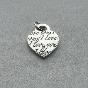 I love you‎ note medium heart charm